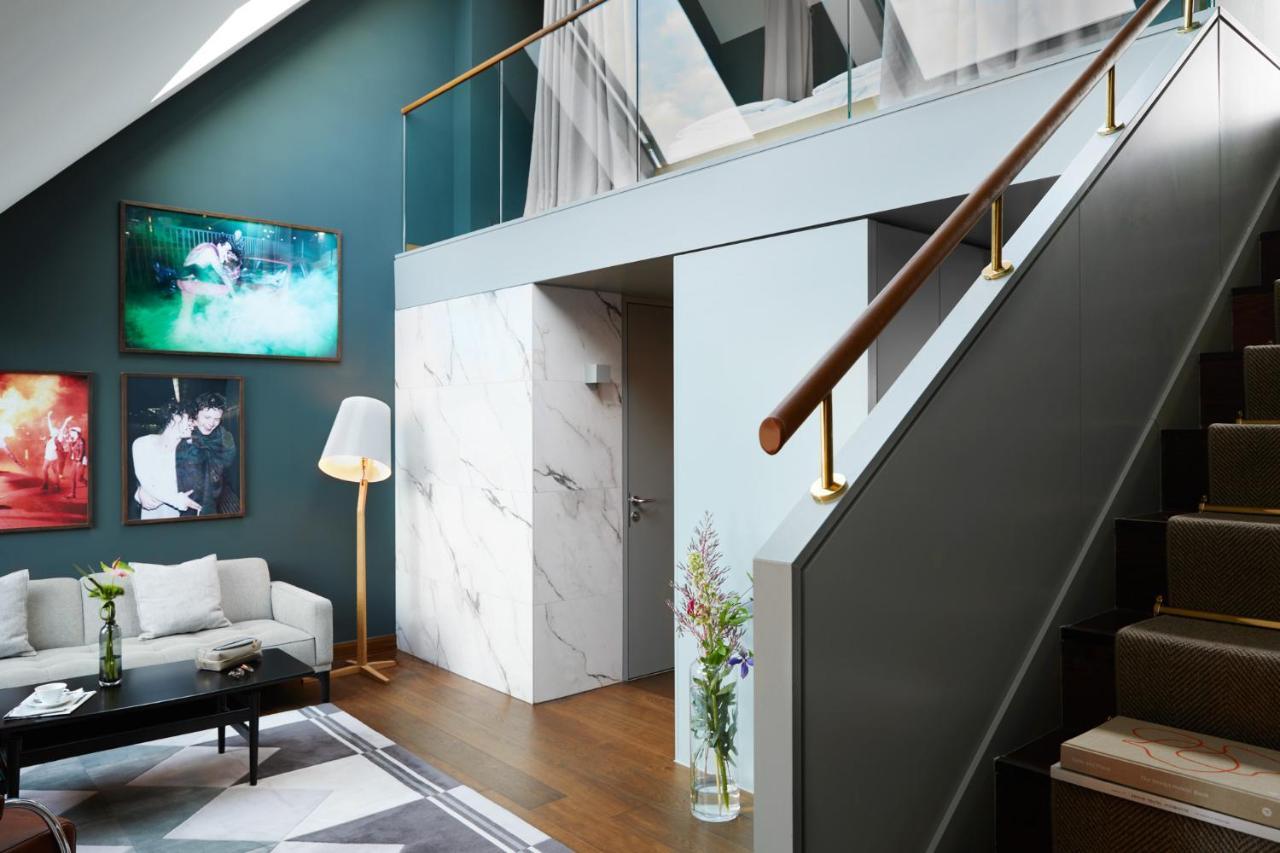 The Guesthouse Wien Exteriör bild Interior of a duplex apartment